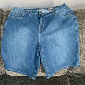 Avenue denim shorts